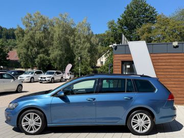 Volkswagen Golf - 6