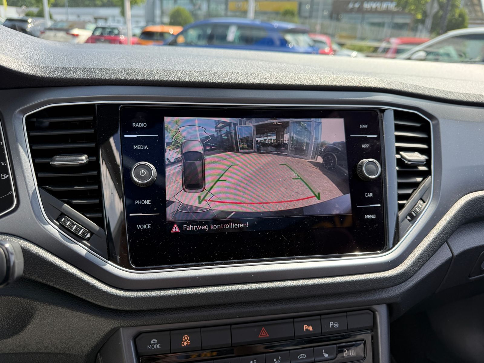 Fahrzeugabbildung Volkswagen T-Roc Cabriolet R-Line AHK LED NAVI ALU