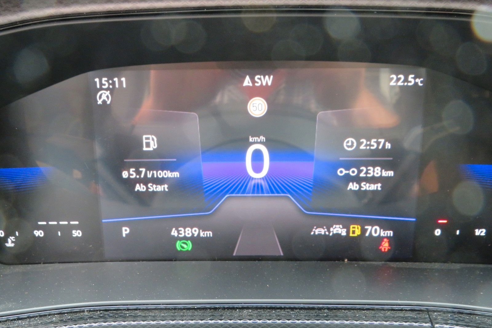 Fahrzeugabbildung Volkswagen T-Cross DSG ACC KAMERA NAVI SITZH LED APP GJ 1.H