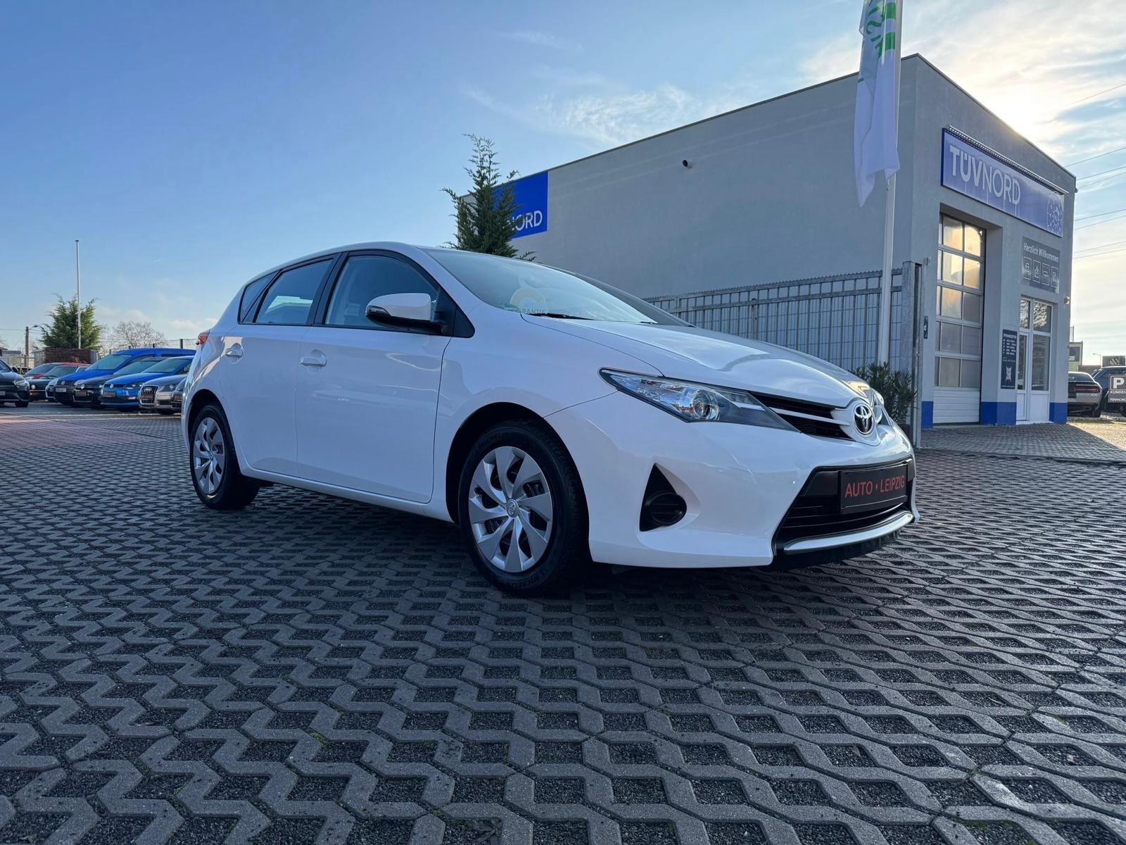 Toyota Auris Cool,Klimaautom,FH,CD-Radio,PDC,Xenon.....
