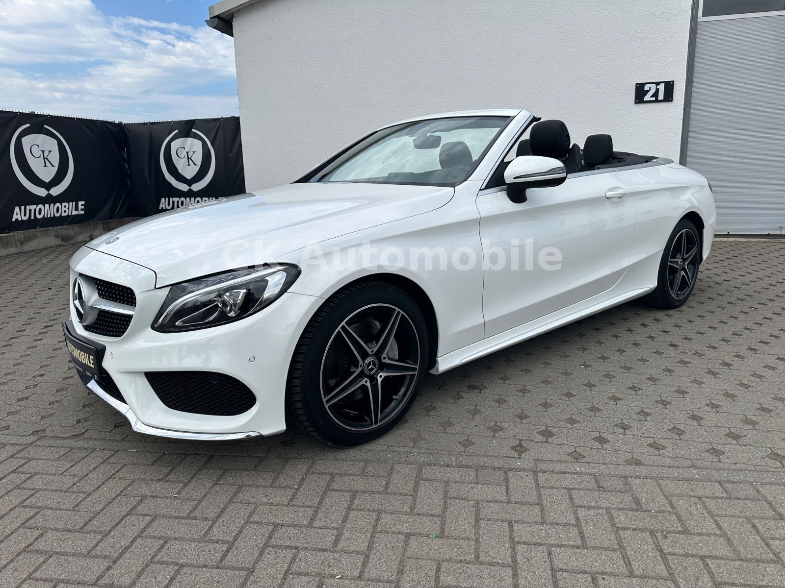 Fahrzeugabbildung Mercedes-Benz C200 Cabrio AMG-Line/Navi/ILS LED/Tempomat