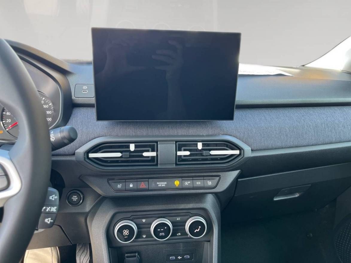 Fahrzeugabbildung Dacia Jogger Expression TCe 110 7-Sitzer