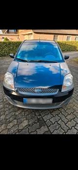 Ford Fiesta blau Verbrauch weit unter 5 Li... - : Kleinwagen, Verbrauch