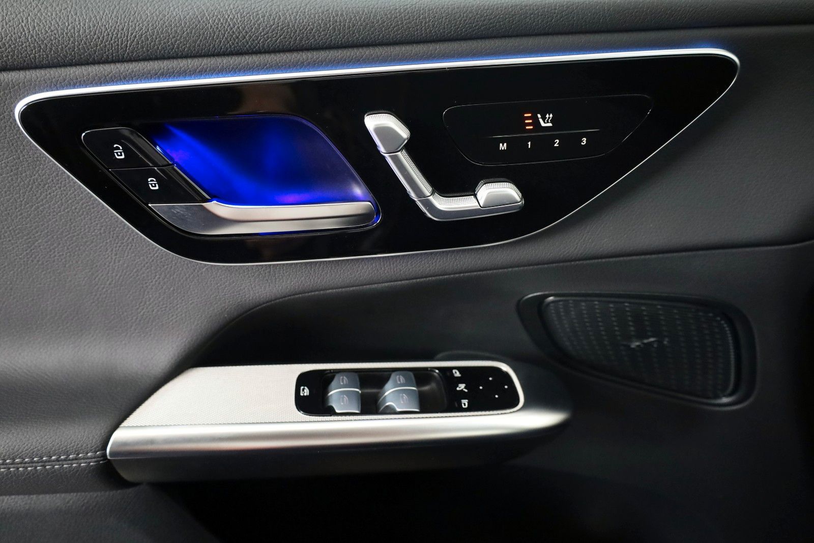 Fahrzeugabbildung Mercedes-Benz GLC 220 d 4Matic,T.Leder,Navi,LED,360Kamera+WR