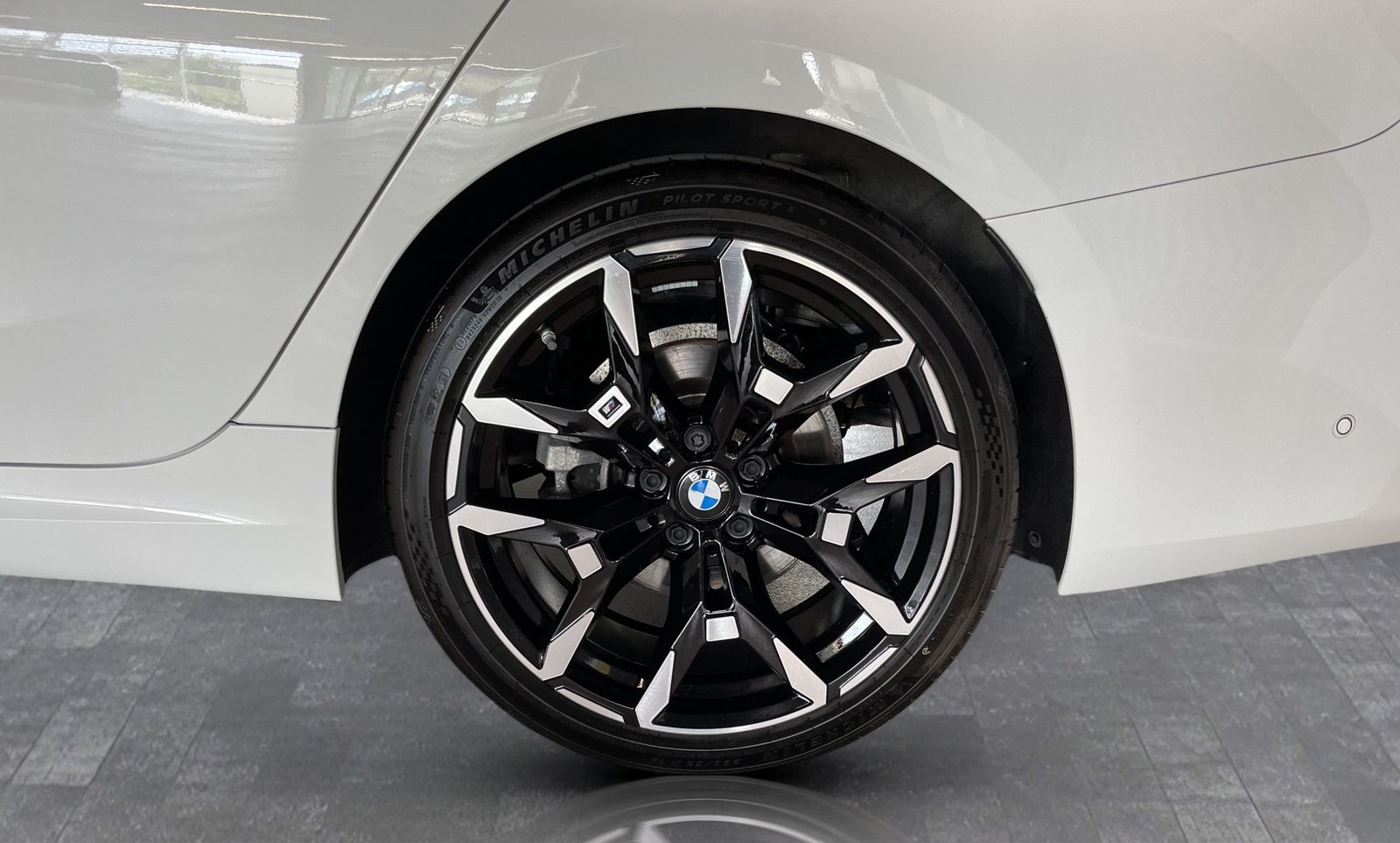 BMW 320 - Bild 14