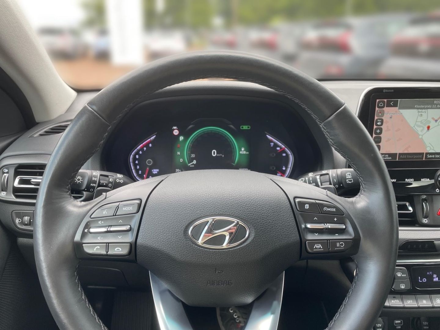 Fahrzeugabbildung Hyundai i30 1.5T Mild-Hybrid Edition 30 Plus Sitzheizung