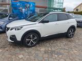 Peugeot 3008 BlueHDi 150 Stop & Start Allure*1.Hd,M+S - Peugeot 3008 Allure mit Diesel-Antrieb