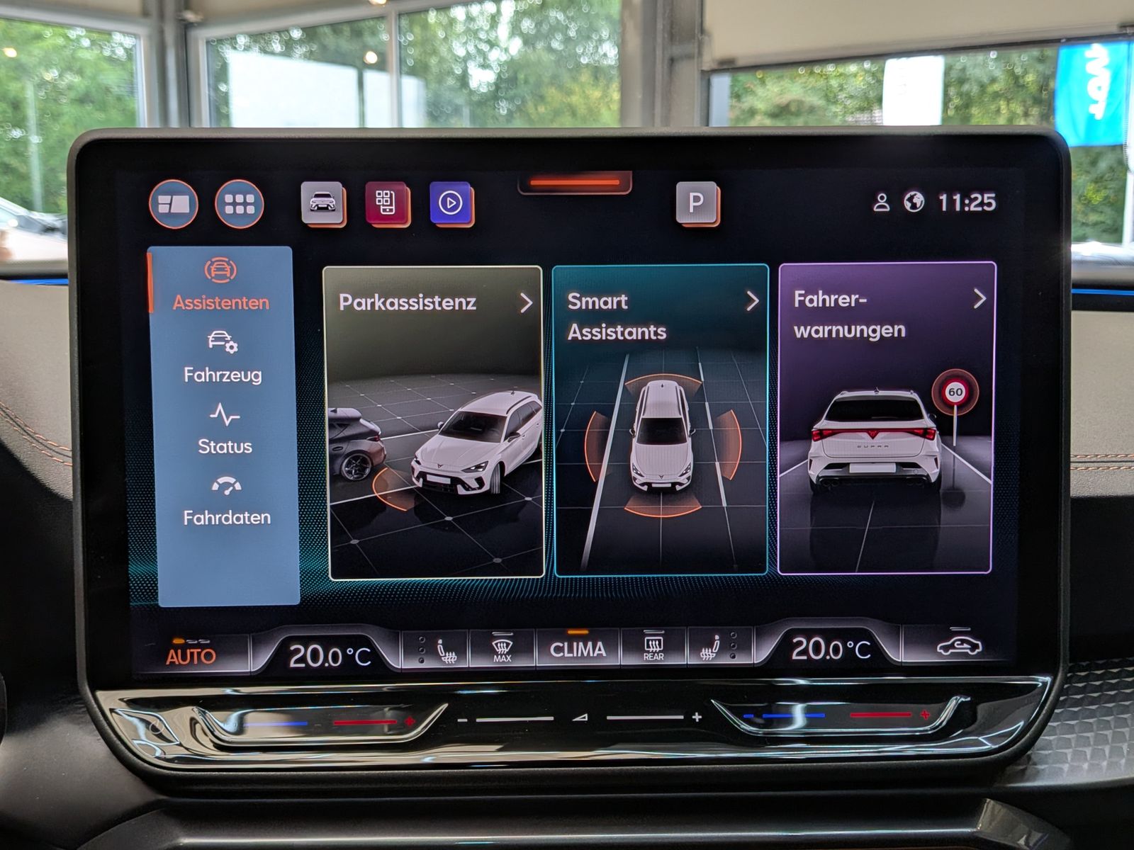 Fahrzeugabbildung CUPRA Leon 1.5 eTSI Dynamic-Edge-Paket AHK*PANO*CAM*18