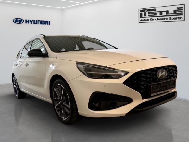 Fahrzeugabbildung Hyundai i30 cw Advantage Navi Digitales Cockpit LED ACC