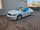 Volkswagen Passat 1.6 TDI DSG Comfortline Comfortline