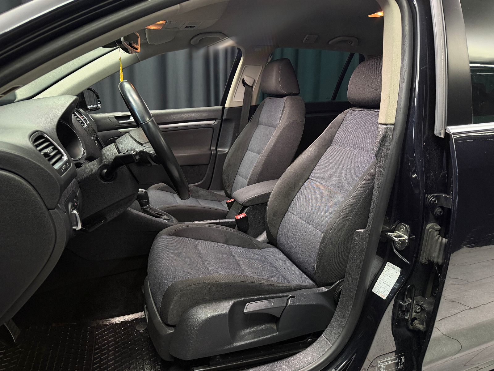 Fahrzeugabbildung Volkswagen Golf VI Variant Style BlueMotion |DSG|NAVI|AHK