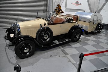 FORD A-MODEL FORD + WOHNWAGEN-SUPER ZUSTAND- 3,2 L