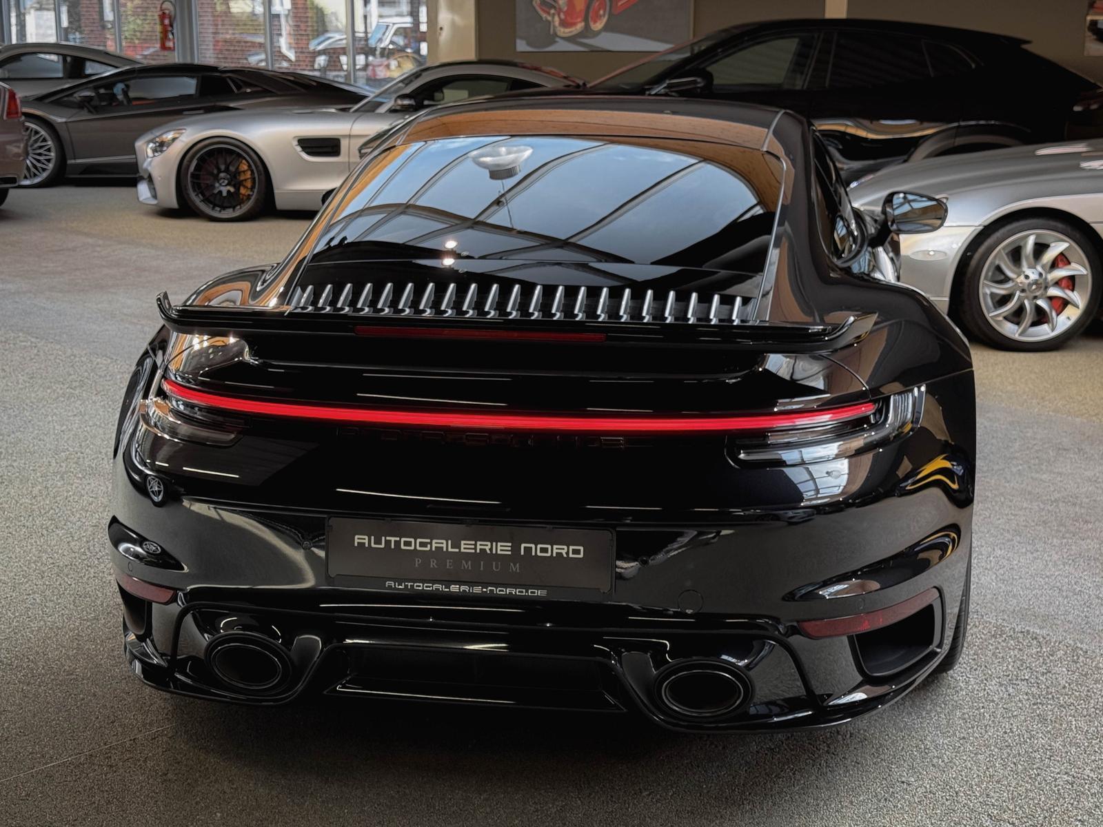 Porsche 911 Turbo S Approved+Aero Kit+ Lift+ Sport-AGA