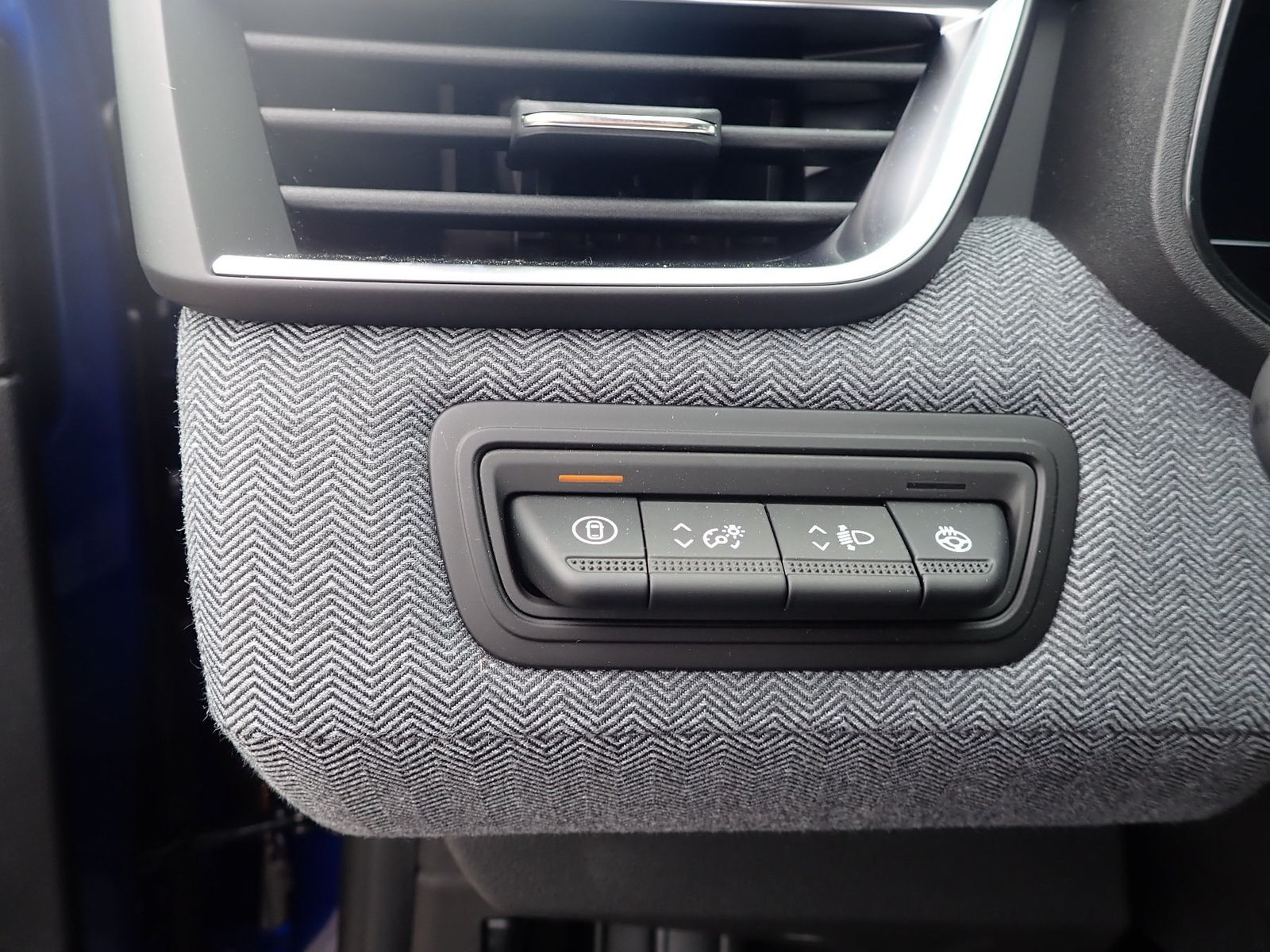Fahrzeugabbildung Renault Clio Techno E-Tech Full Hybrid 145/GJR/NAVI/