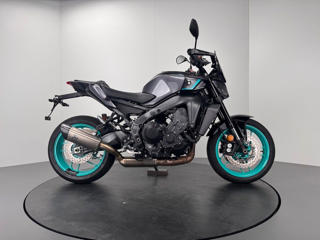 Fahrzeugabbildung Yamaha MT-09 *AKRAPOVIC *NEUWERTIG