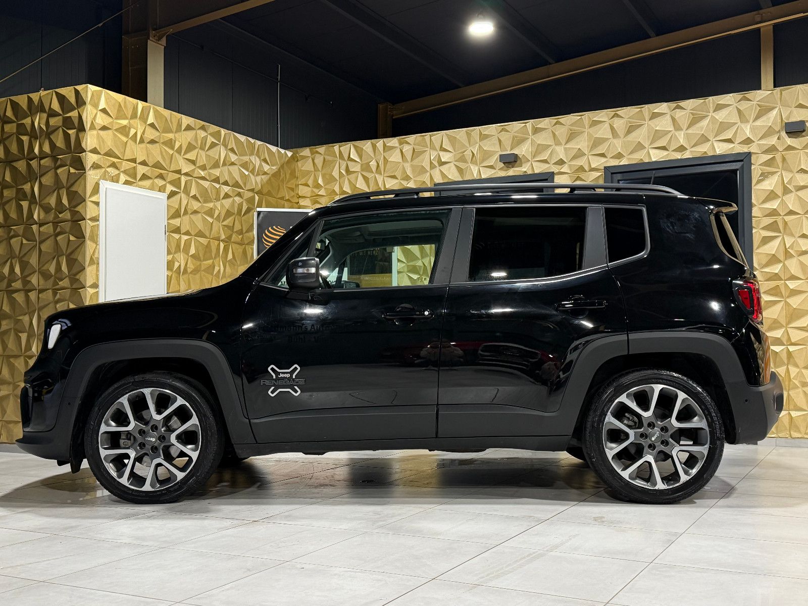 Fahrzeugabbildung Jeep Renegade Longitude Mild-Hybrid FWD/PANO/NAVI/KAM