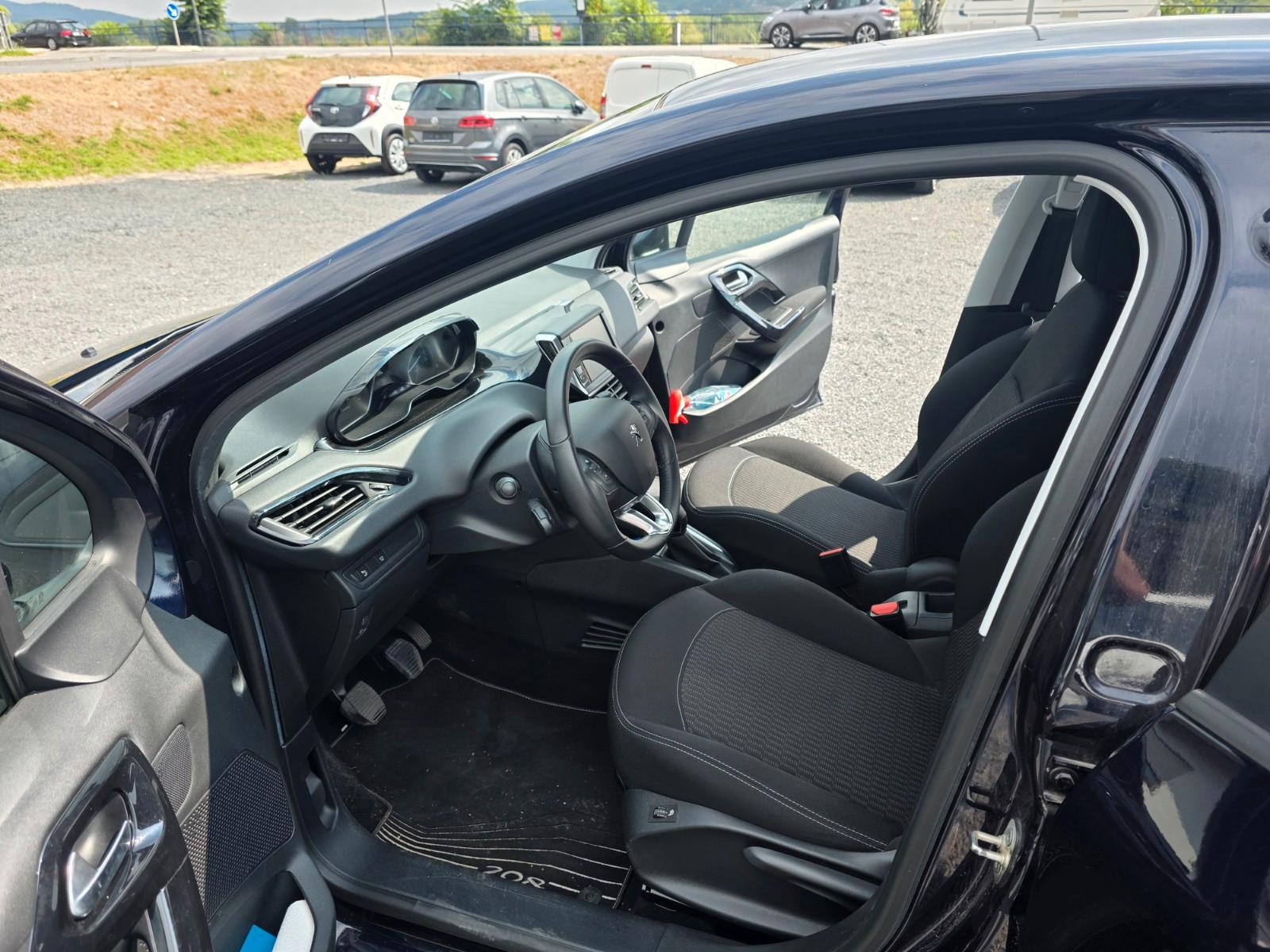 Peugeot 208 Active