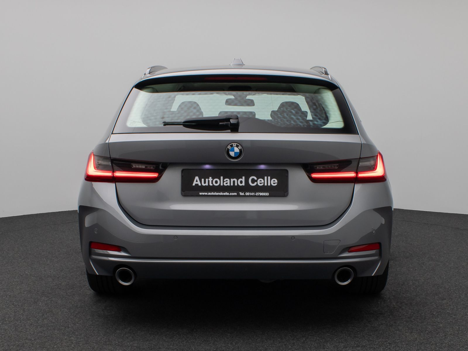 Fahrzeugabbildung BMW 320d Panorama DAB H/K Lordos Stop&Go PDC LED