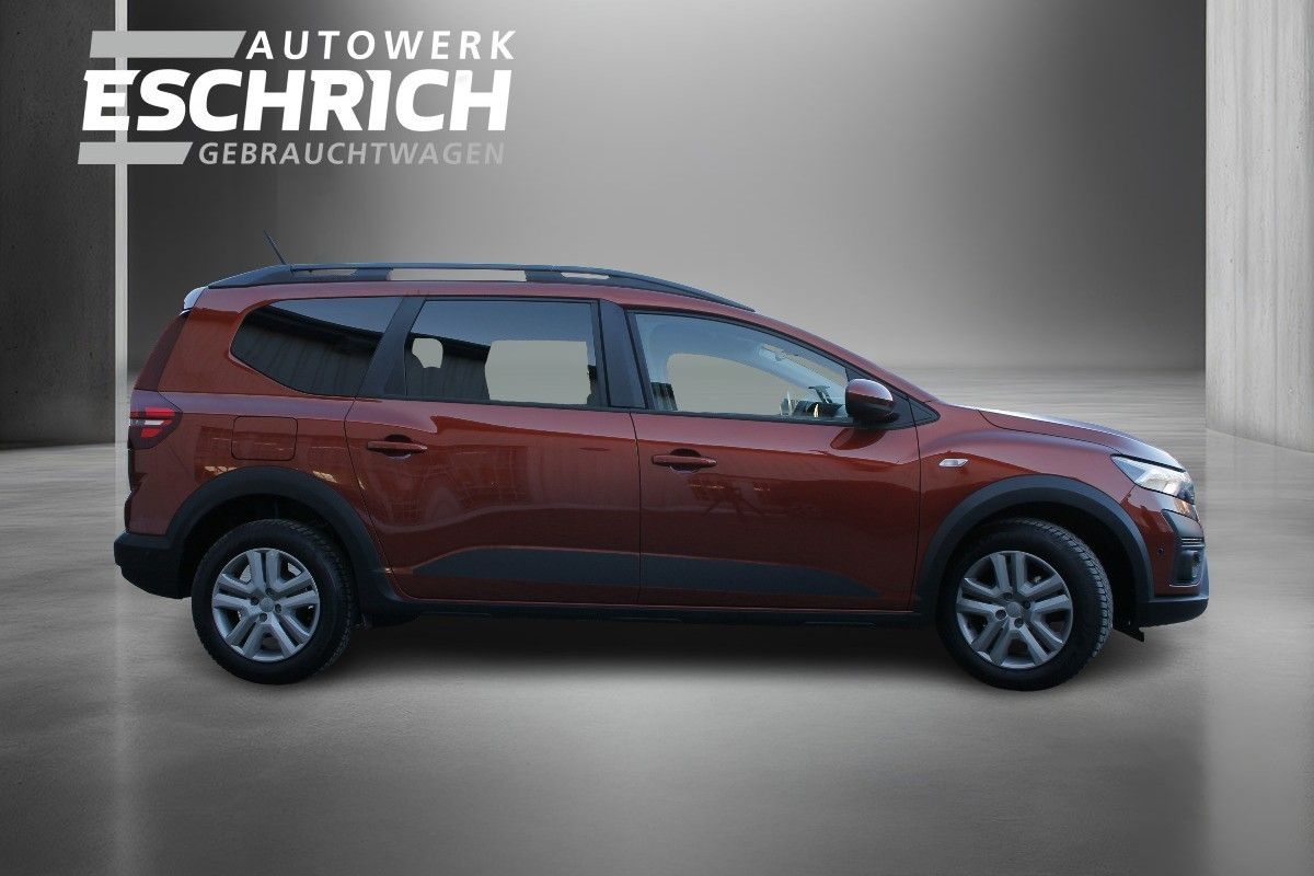 Fahrzeugabbildung Dacia Jogger Expression TCe 110