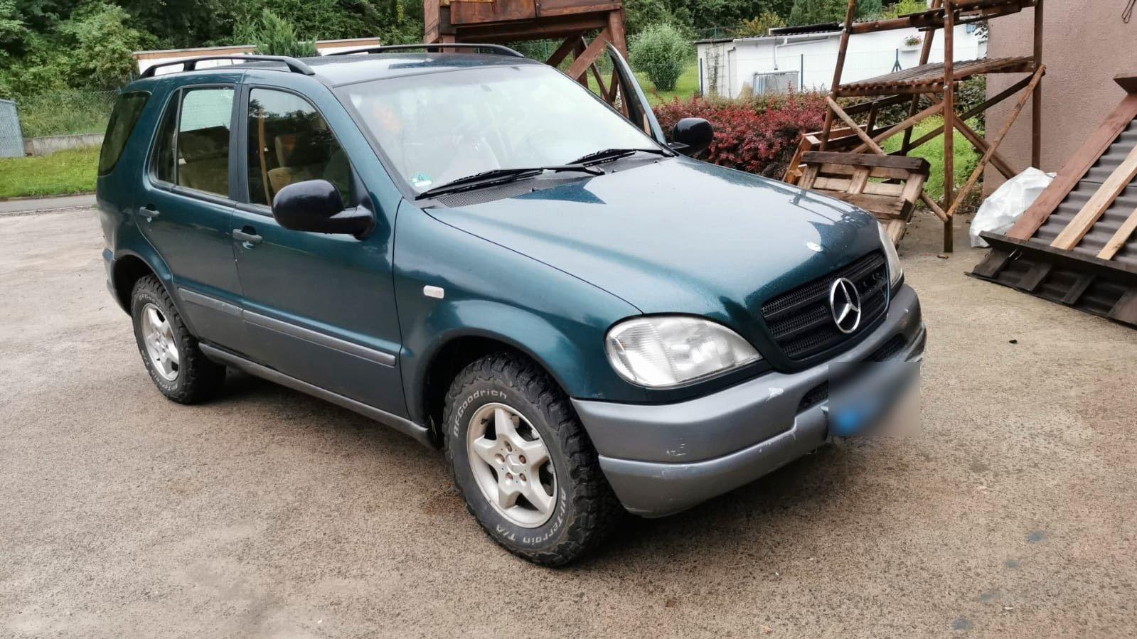 Mercedes-Benz ML 320