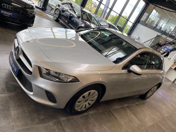 Mercedes-Benz A 200 A -Klasse *NAVI*PDC*SPURASSIST*TEMPOMAT*