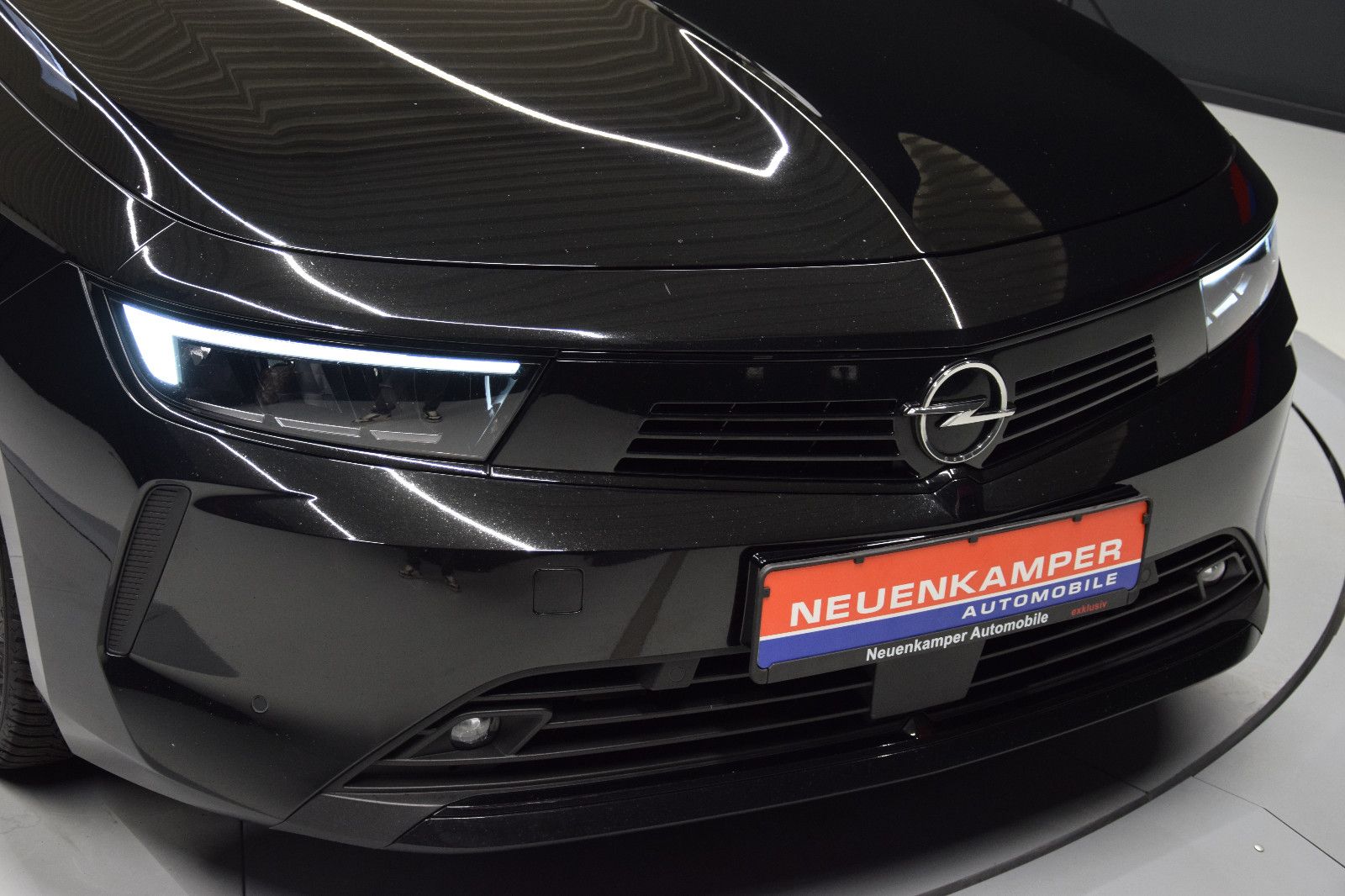 Fahrzeugabbildung Opel Astra L Sports Tourer Elegance Kamera NAV Ambien