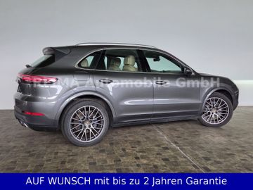 Porsche Cayenne - 3