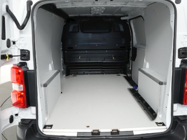 Vivaro C CARGO FACELIFT STANDARD L2 CDTI+NAVI+RÜ