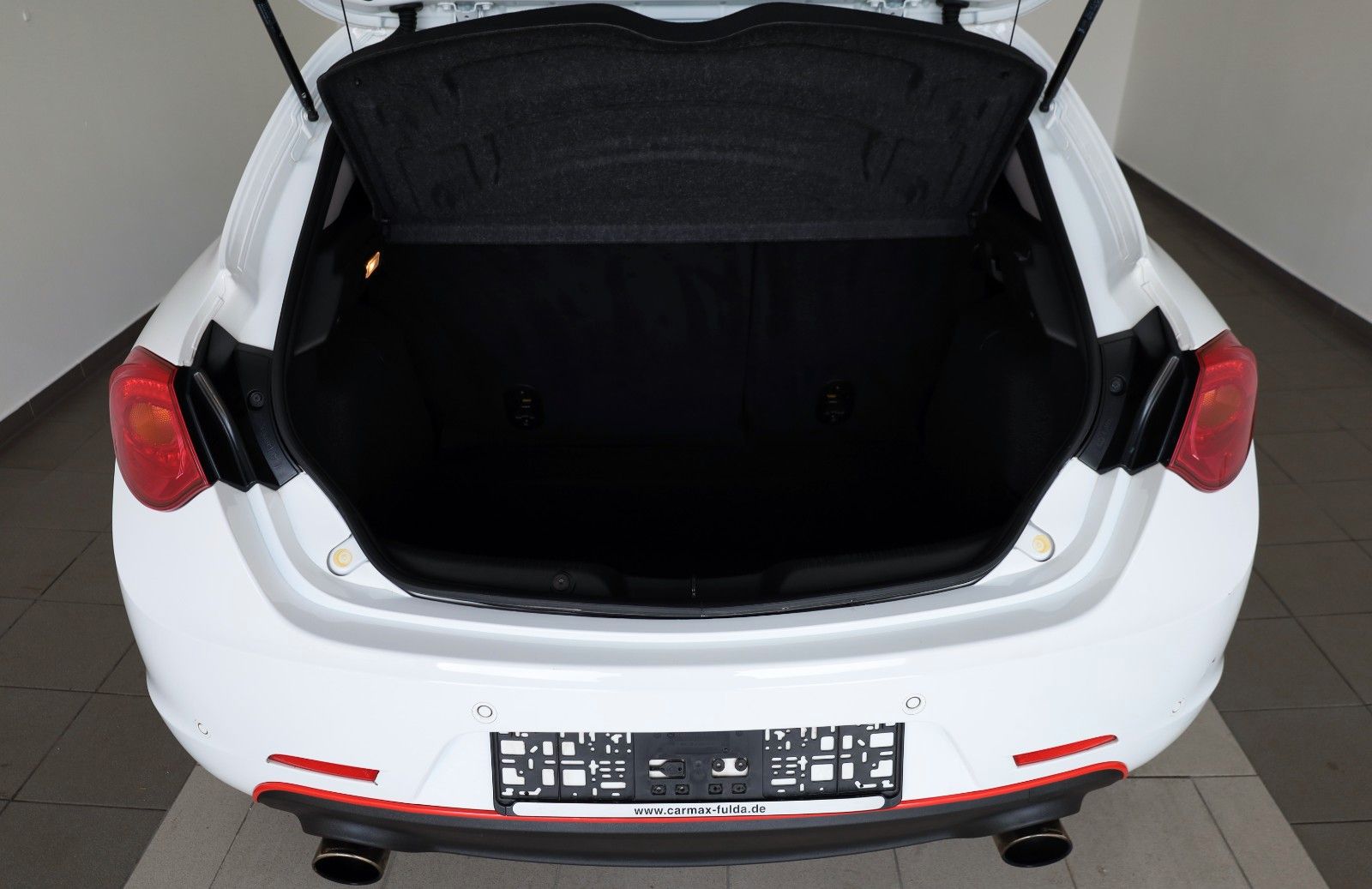 Fahrzeugabbildung Alfa Romeo Giulietta Super Navi,PDC,D.N.A.-Fahrdynamik