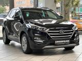 Hyundai Tucson 1.6 Automatik*NAVI*LED*Kamera*PDC*SHZ*TPM - schwarze Hyundai TUCSON