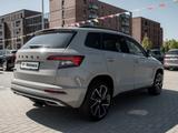 Skoda KAROQ SPORTLINE 1.5 TSI DSG Pano 4xSHZ ACC LM - gebrauchte Skoda Karoq aus dem Jahr 2020