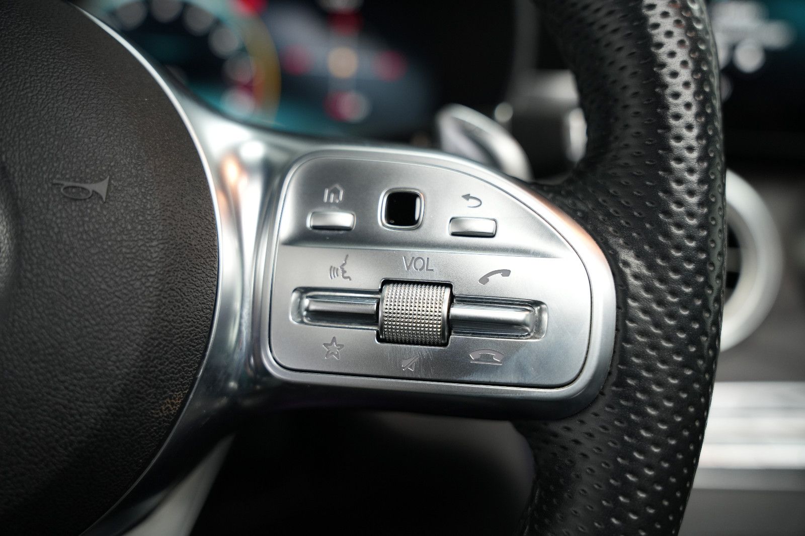 Fahrzeugabbildung Mercedes-Benz GLC 63 AMG Coupe/MBUX/Ambiente/Schiebedach/Kam/