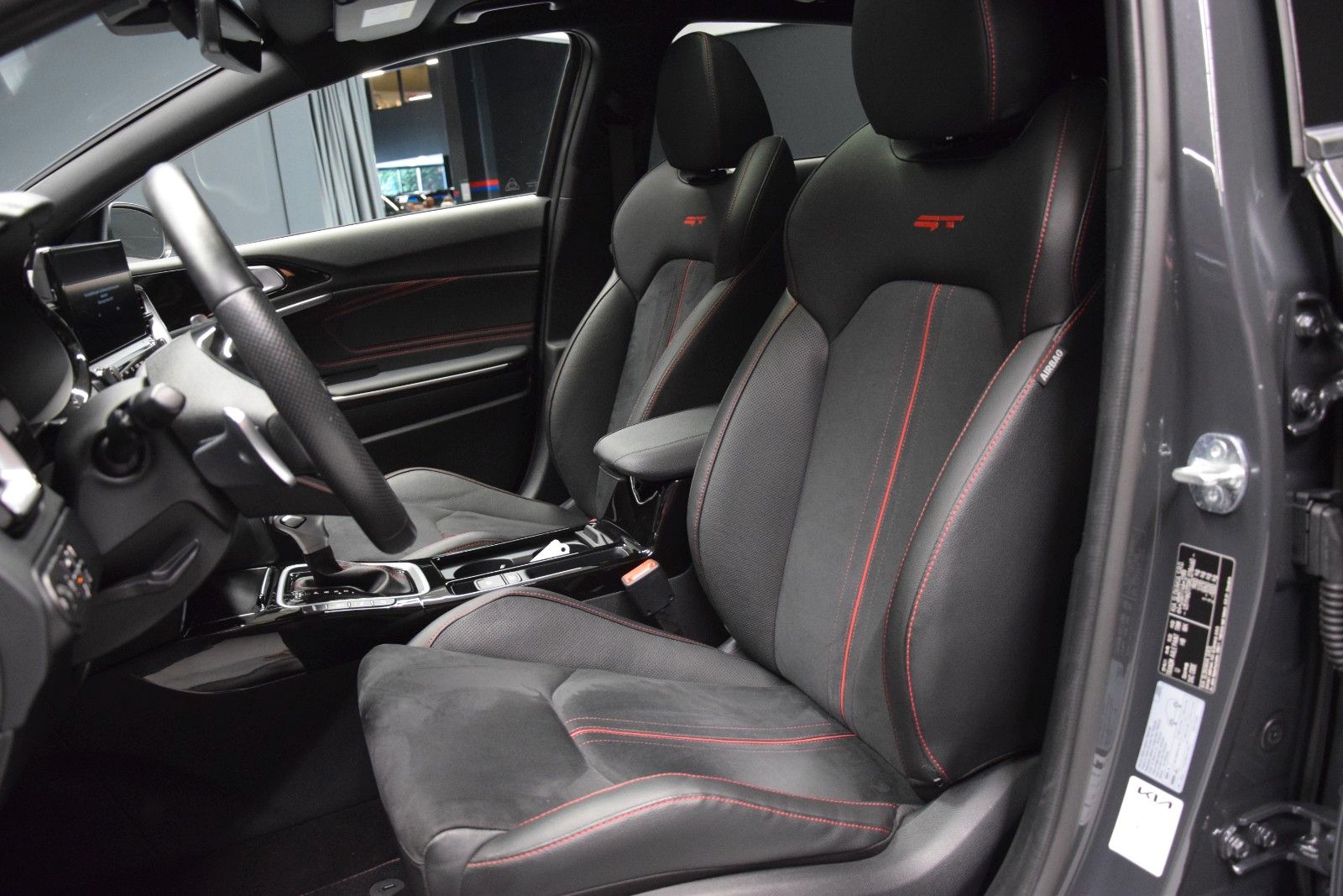 Fahrzeugabbildung Kia ProCeed GT 1,6 TGDI DCT Pano ACC Memory JBL Ambi
