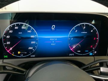 Mercedes E 220 - 11
