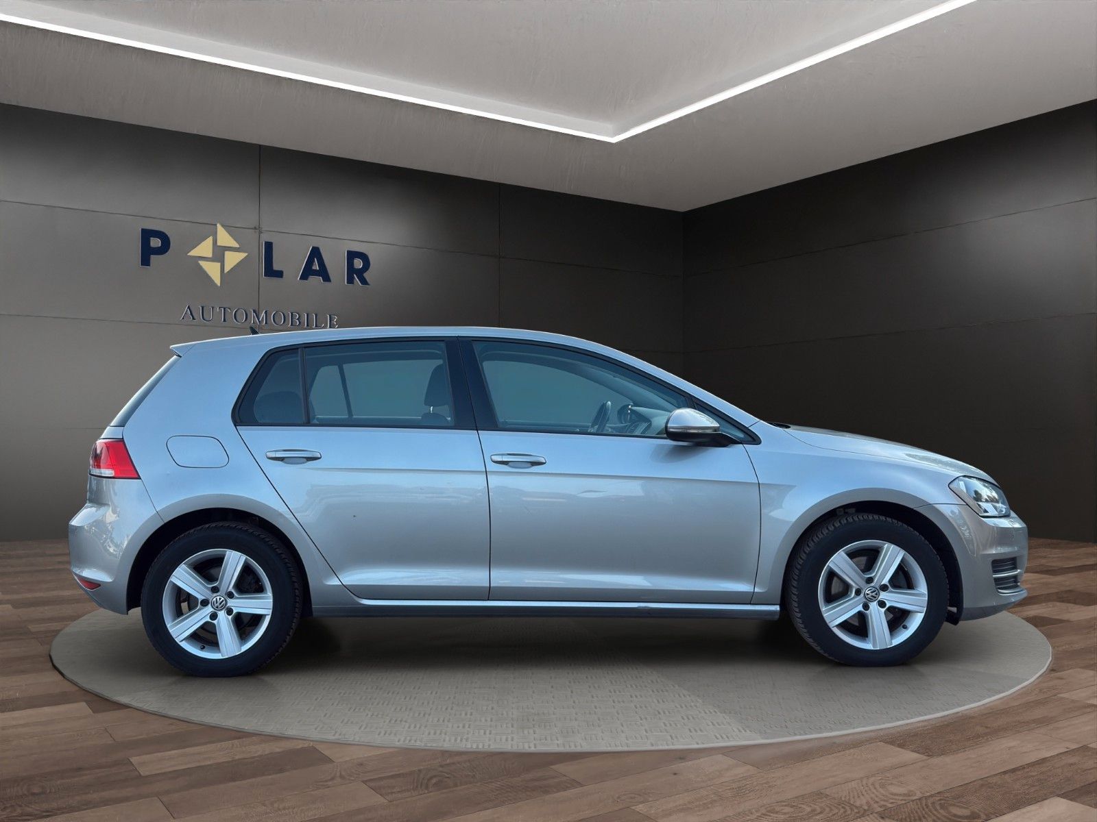 Fahrzeugabbildung Volkswagen Golf VII Lim. Sitzheizung / Bluetooth / Navi