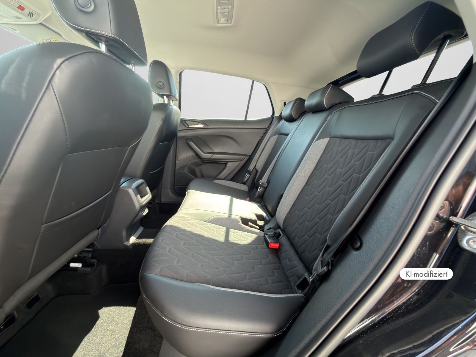 Volkswagen T-Cross - Bild 15