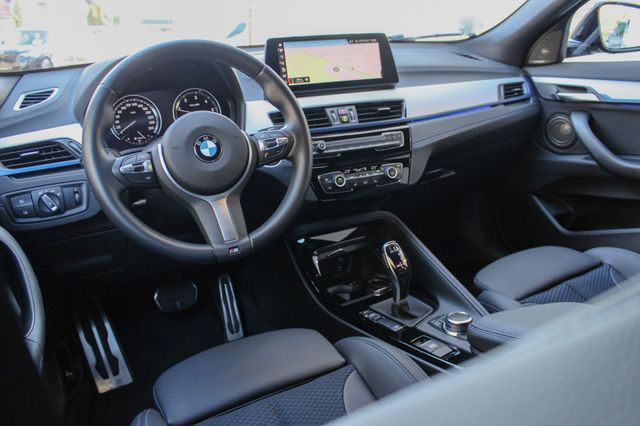 BMW X2 xDrive 18d M Sport / BUSINESS / H&K / DDC