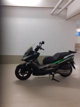 Kawasaki J300 - KAWASAKI 300
