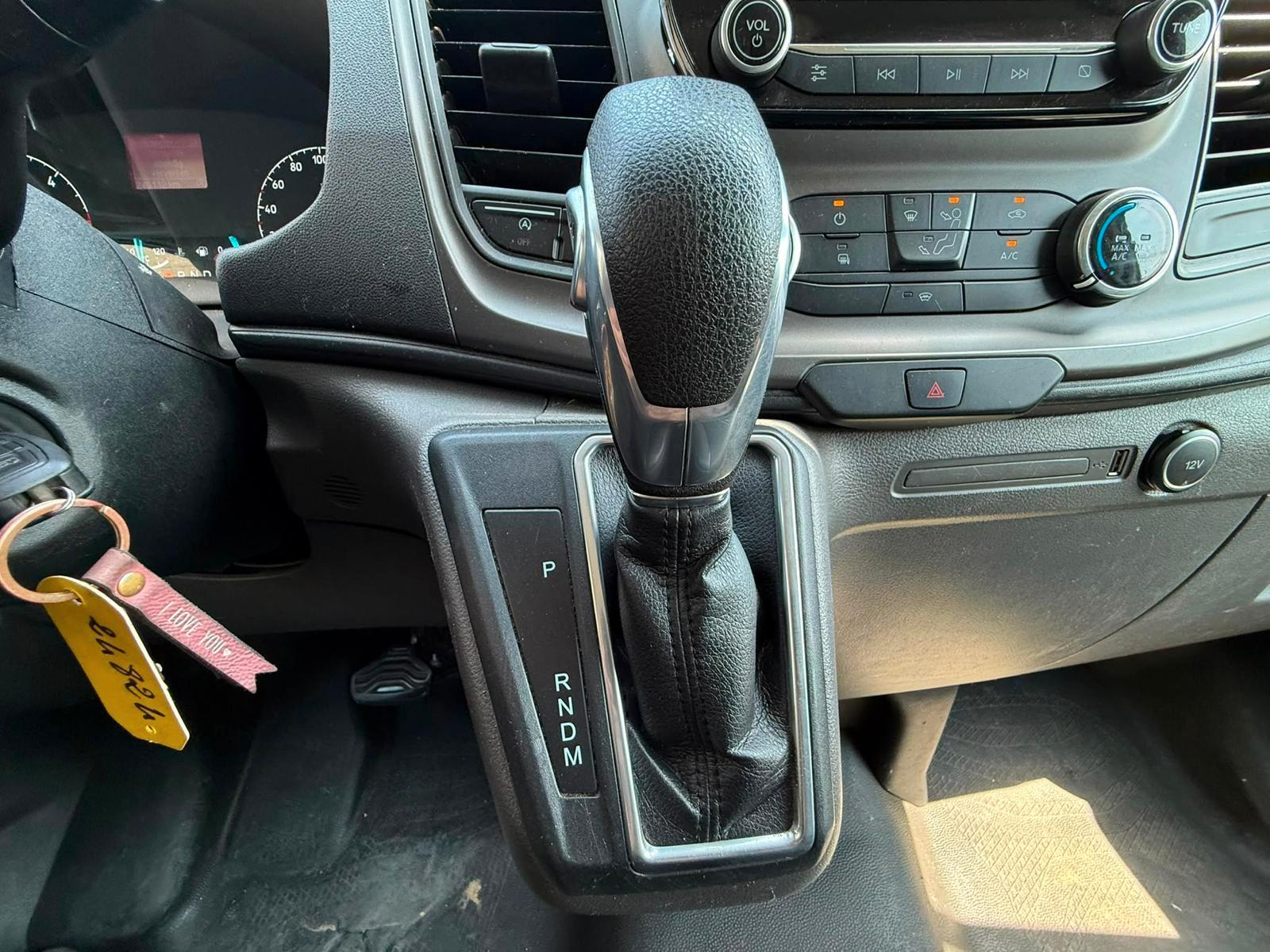 Ford Transit (Stock ID 24824)