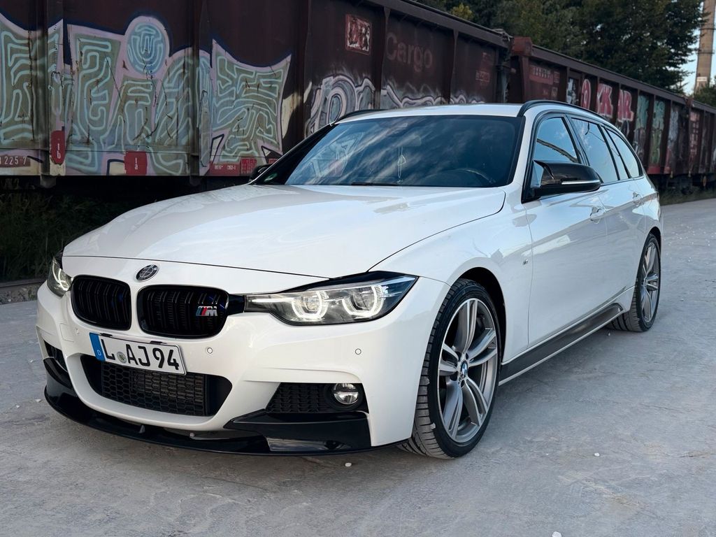 Image of BMW 320