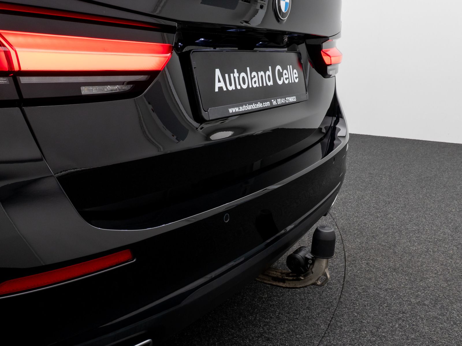 Fahrzeugabbildung BMW 530d  xD Panorama Kamera DAB HiFi AHK Alarm ACC