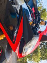 Aprilia RSV 4 Factory Neuzustand mit Carbon - APRILIA RSV4 FACTORY