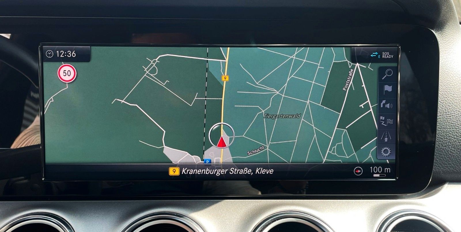 Fahrzeugabbildung Mercedes-Benz E 220T AUT. 4-MATIC NAVI CAM LED AHK 1.Hd