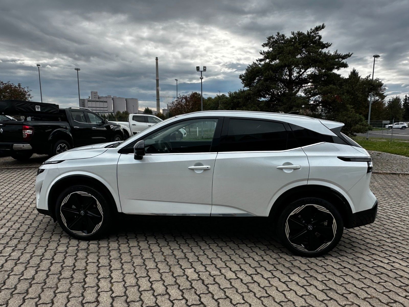 Fahrzeugabbildung Nissan Qashqai Tekna+