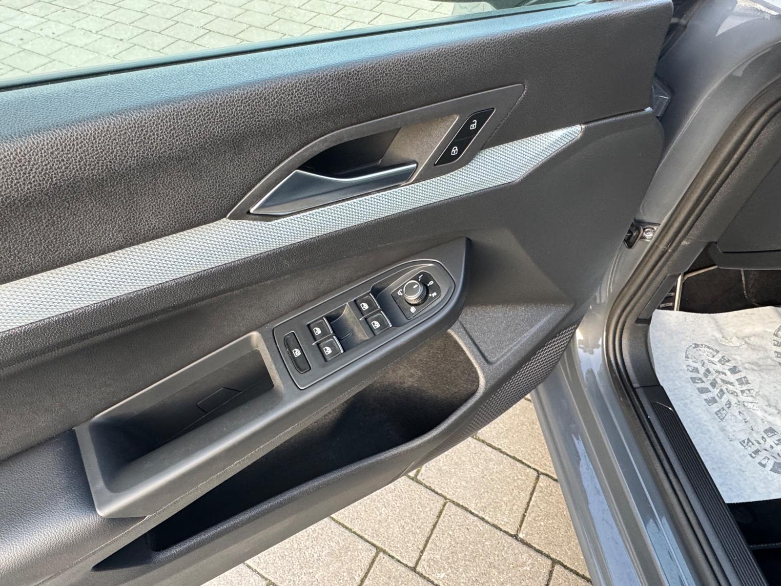 Volkswagen Golf VIII Lim. 1.5 eTSI 85 kW Goal*DSG*I Hand*, миниатюра 22