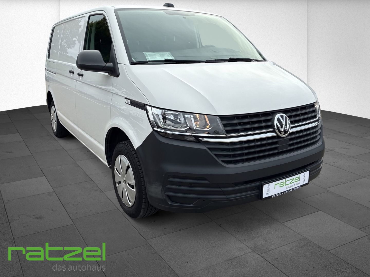 Fahrzeugabbildung Volkswagen T6.1 Transporter Kasten KR 2.0 TDI AHK Navi Kame