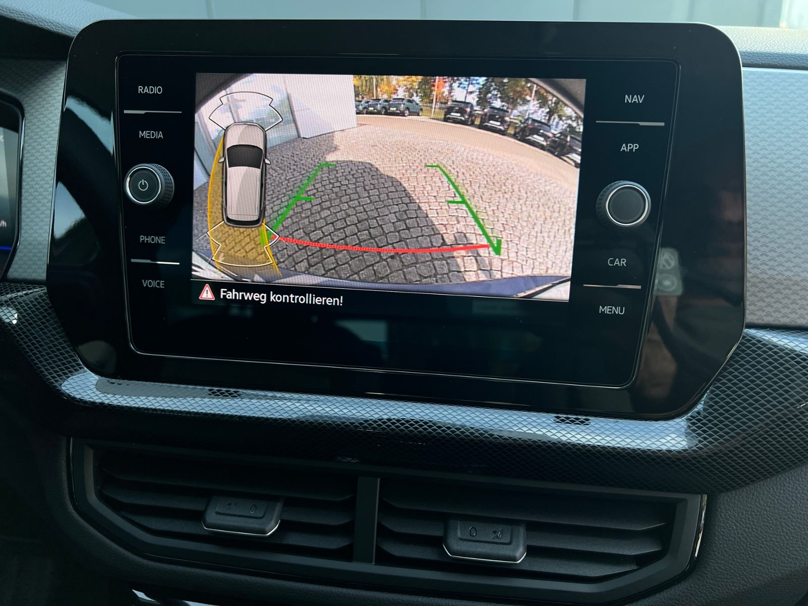 Fahrzeugabbildung Volkswagen T-Cross Life 1.0 TSI DSG *IQ.Light, Climatronic,