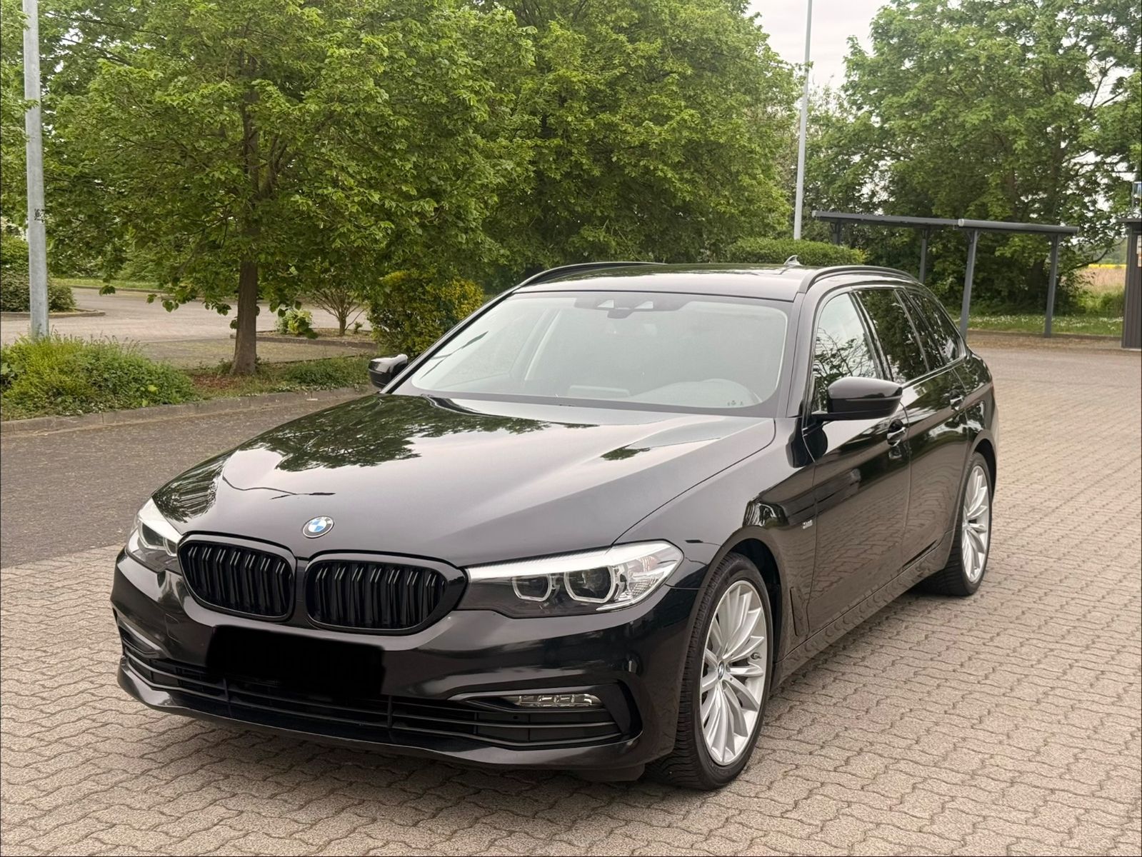 BMW 520d Touring Sportline Leder,Navi Top Zustand.!!