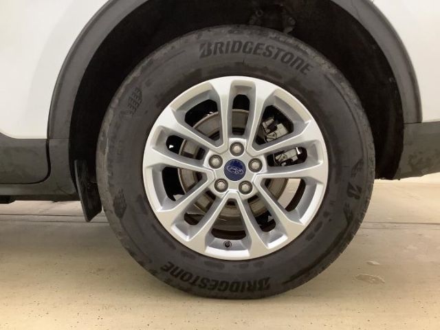 Fahrzeugabbildung Ford Kuga Plug-In Hybrid Titanium SUPERPREIS, Winterp