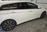 Hyundai i40 1.7 CRDi 104kW blue Premium Premium - Hyundai i40 mit Diesel-Antrieb: Kombi, 1.7